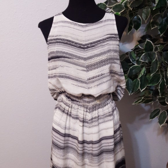 CLUB MONACO* BLACK AND WHITE MAXI - Picture 2 of 9